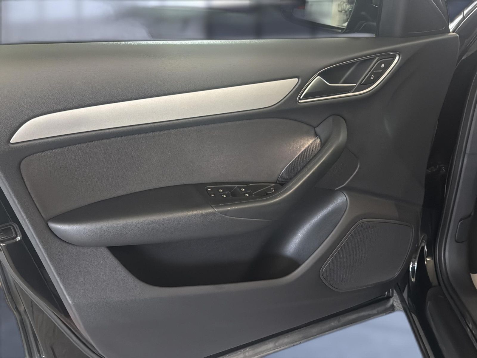 Fahrzeugabbildung Audi Q3 2.0 TDI/ Kuppl. neu/ Scheckh. gepfl