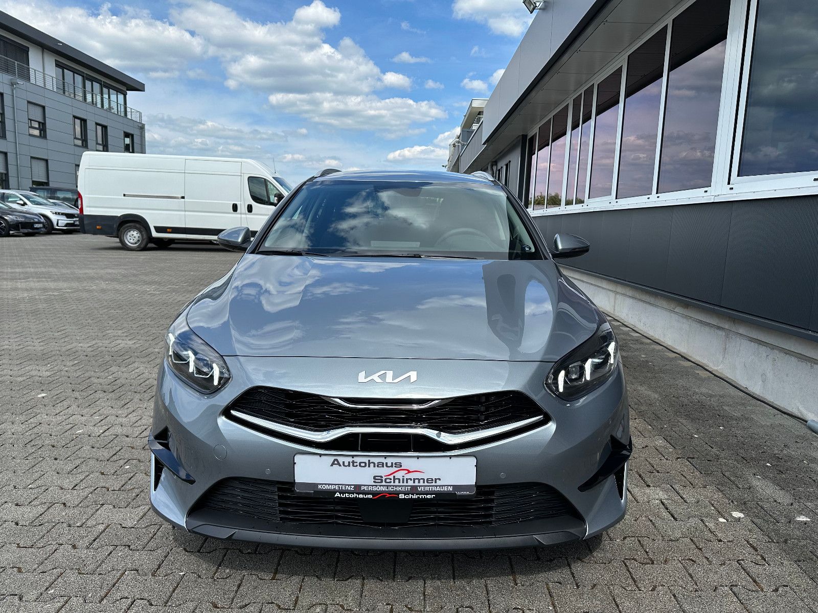 Fahrzeugabbildung Kia cee'd Sportswagon1.5T 48V DCT ULTIMATE STYLE JBL
