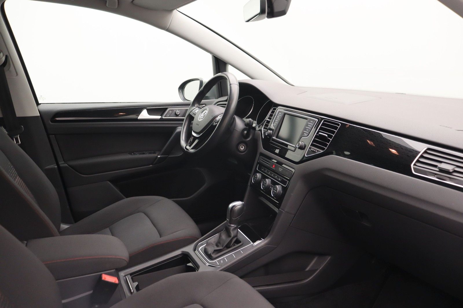 Fahrzeugabbildung Volkswagen Golf VII Sportsvan 1.4 Sound BMT/Start-Stopp