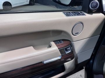 Land-Rover Range Rover - 5