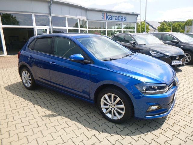 Fahrzeugabbildung Volkswagen Polo VI Highline >AUT/Rückfahrkamera