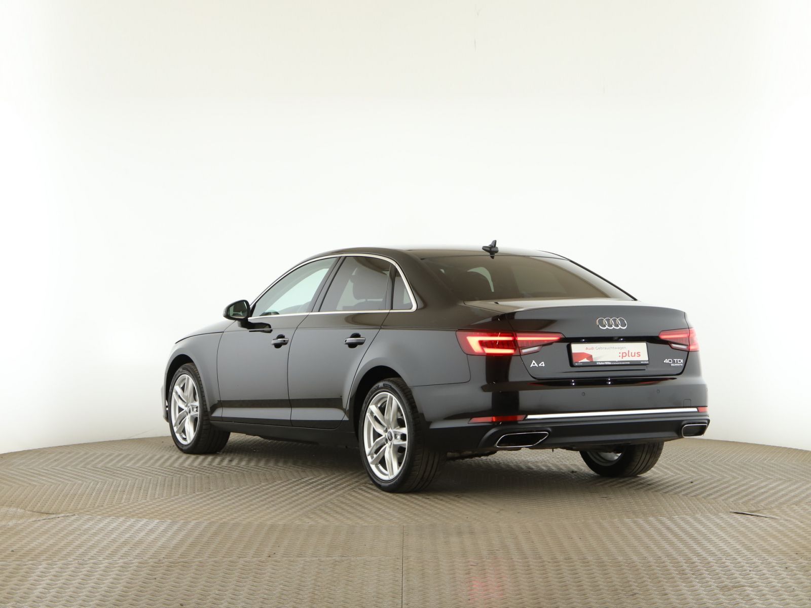 Audi A4 Limousine 40 TDI Design quattro Pano LED RFK foto 5