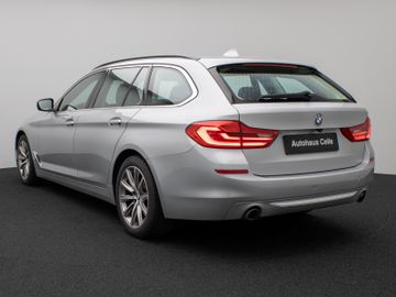 Fahrzeugabbildung BMW 530i LuxuryLine Kamera HUD Komfort SoftCl Alarm