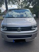 Volkswagen T5 Multivan Highline AT Motor 9000KM - VW T5 Multivan Gebrauchtwagen in Hamburg