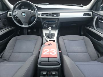 BMW 320 - 8