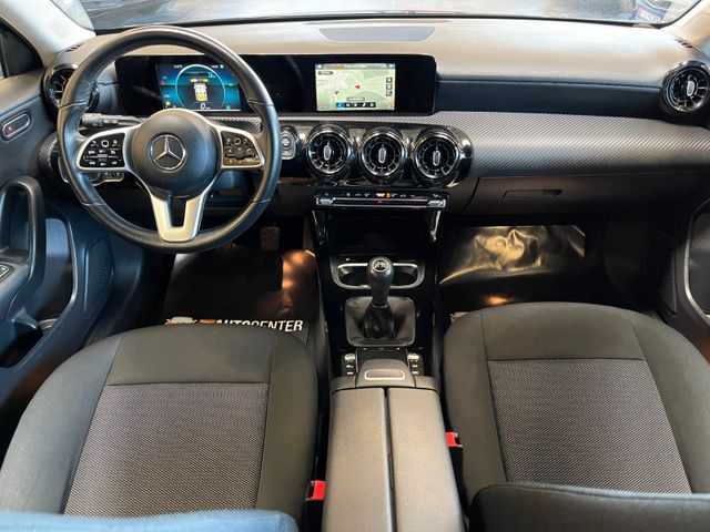 Mercedes-Benz A 180 d  *TACHODIGITAL*MBUX*NAVI*KAM*1.HAND*