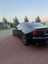Volvo S60 T5 Geartronic R Design R Design - Volvo S60 mit Benzin-Antrieb: Limousine