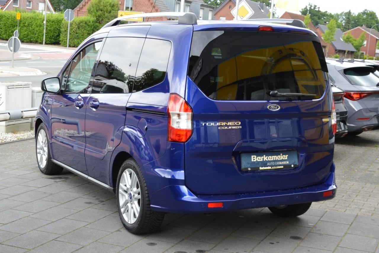 Ford Tourneo Courier Titanium 1.0 Ecoboost/Allwetterr