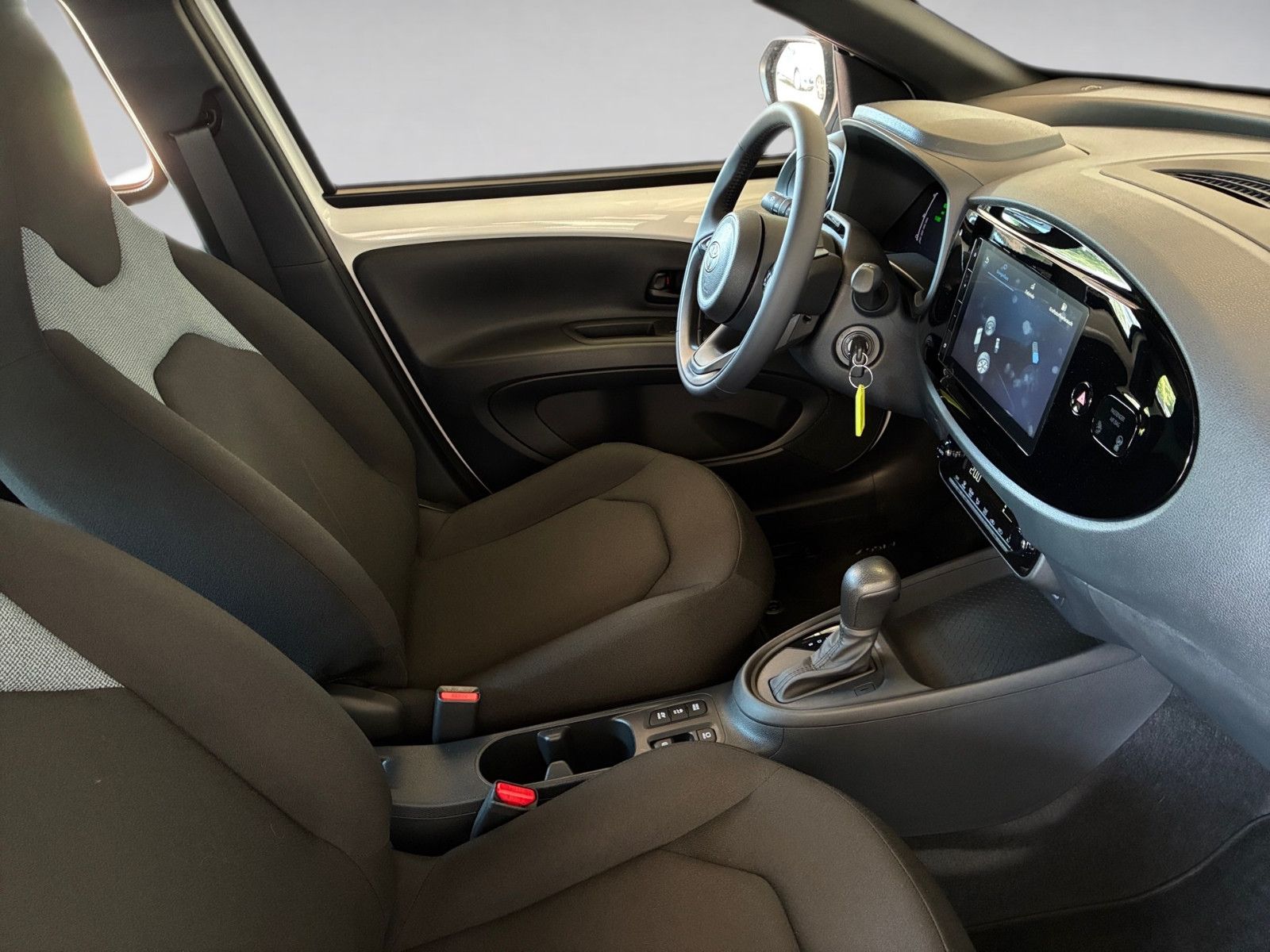 Toyota Aygo (X) - Bild 24