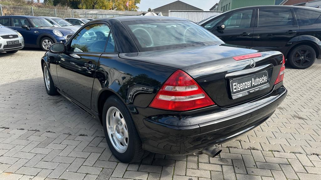 Mercedes-Benz SLK 200