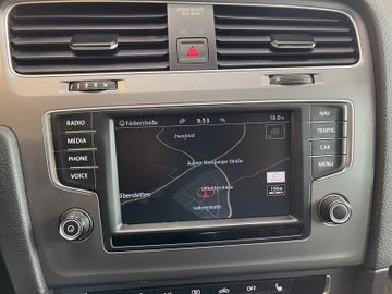Volkswagen Golf VII Variant Trendline BMT *NAVI*TEM*TÜV-NEU
