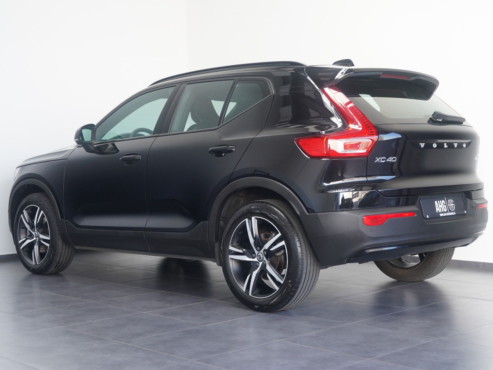 Fahrzeugabbildung Volvo XC40 B4 B R Design LED/NAVI/ACC/LEDER/360°
