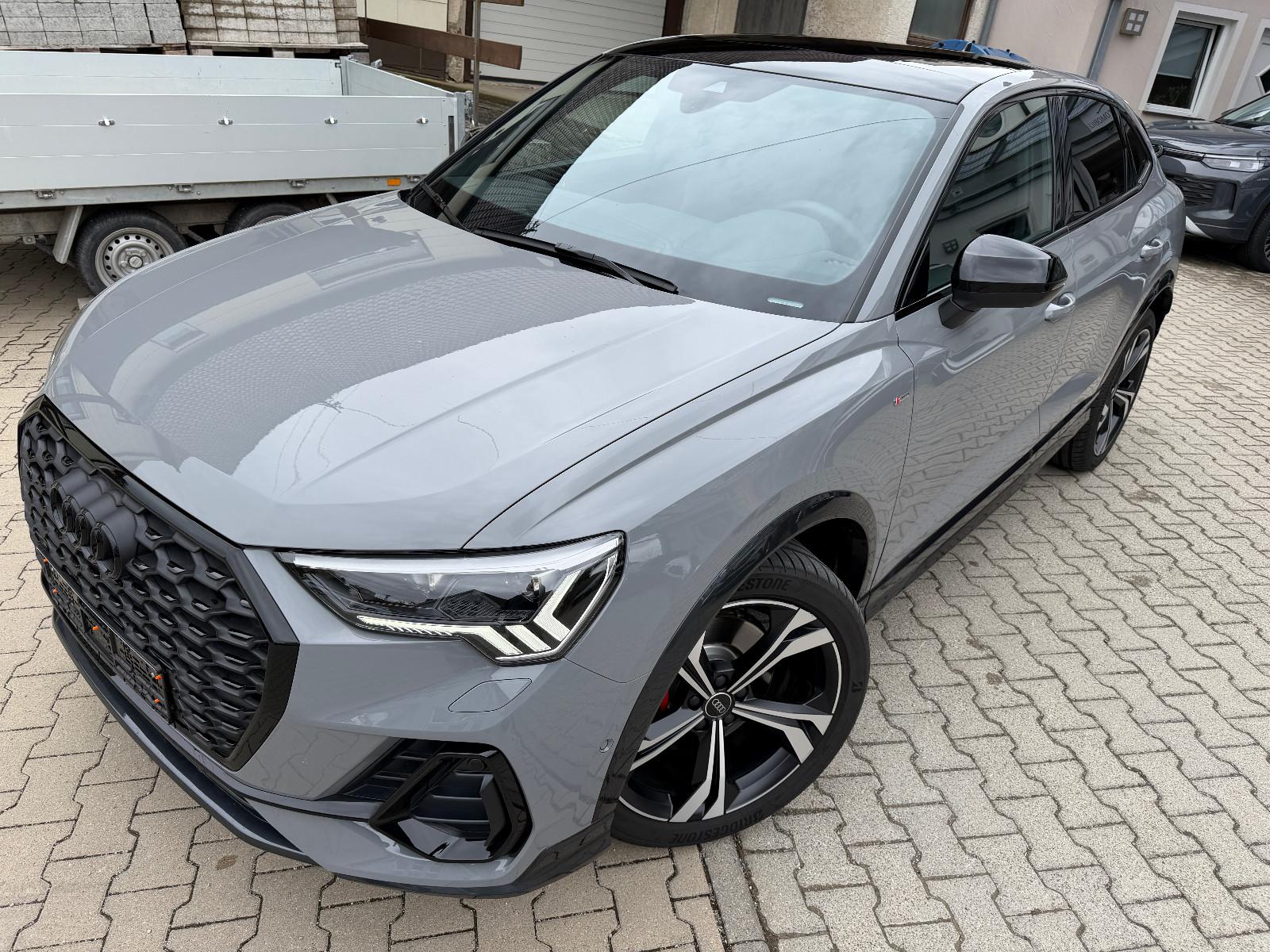 Audi Q3 Sportback 40 TFSI quattro S line, fast VOLL