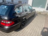 Mercedes-Benz E 220 CDI T AVANTGARDE Avantgarde - Mercedes-Benz E 220 aus 2008
