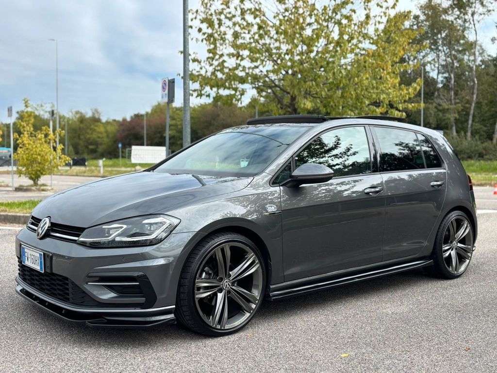 Image of Volkswagen Golf