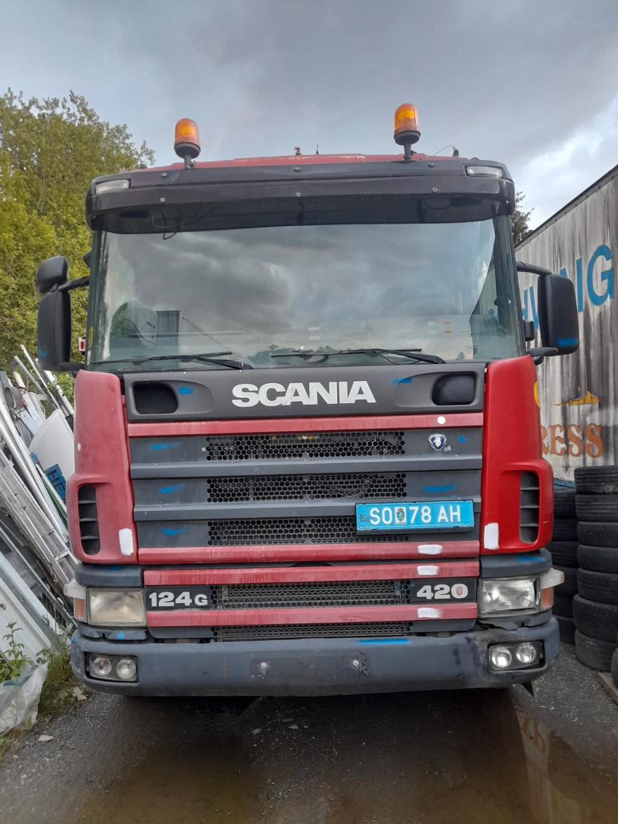 Scania R124 6X2