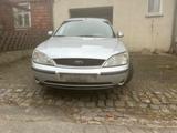 Ford Mondeo 1.8 92 kW Ghia Ghia - Ford Mondeo aus 2002: Ghia