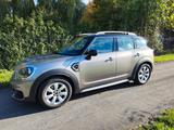 MINI Cooper S Countryman - silberne MINI Cooper S Countryman