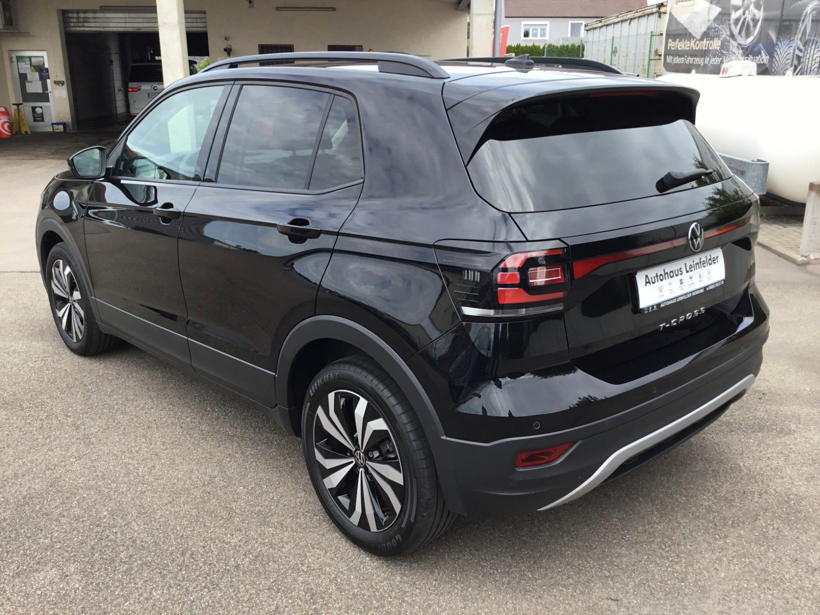 Fahrzeugabbildung Volkswagen T-Cross Life 1.0 TSI DSG+LED+ACC+17"+AppConnect