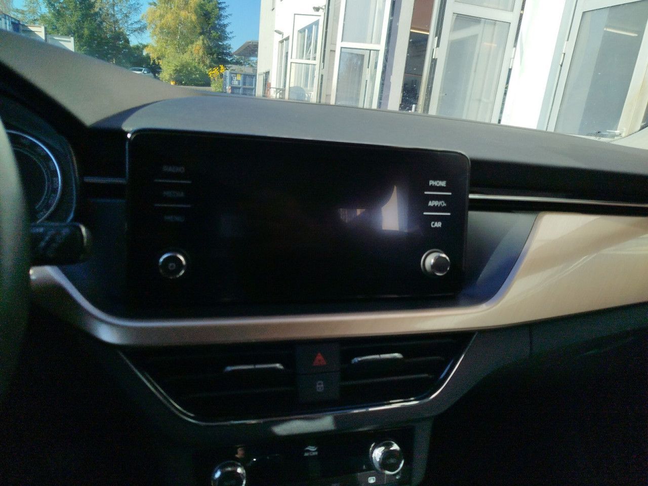 Fahrzeugabbildung SKODA Kamiq Style TS81/1.0 M6FRückfahrkamera