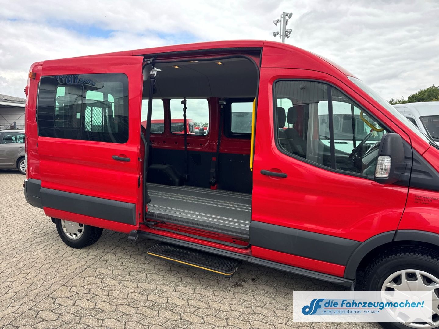 Fahrzeugabbildung Ford Transit Kombi 350 L3 Trend 2.2 TDCi DPF *7146 *K