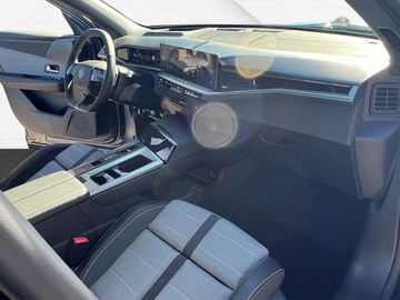 Fotografie 13 des Opel Grandland (X) Grandland 1.2 MHEV Headup Allwetter NAVI 360°