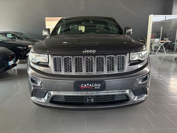 Jeep Grand Cherokee - 8