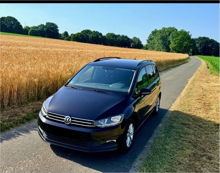 Image of Volkswagen Touran