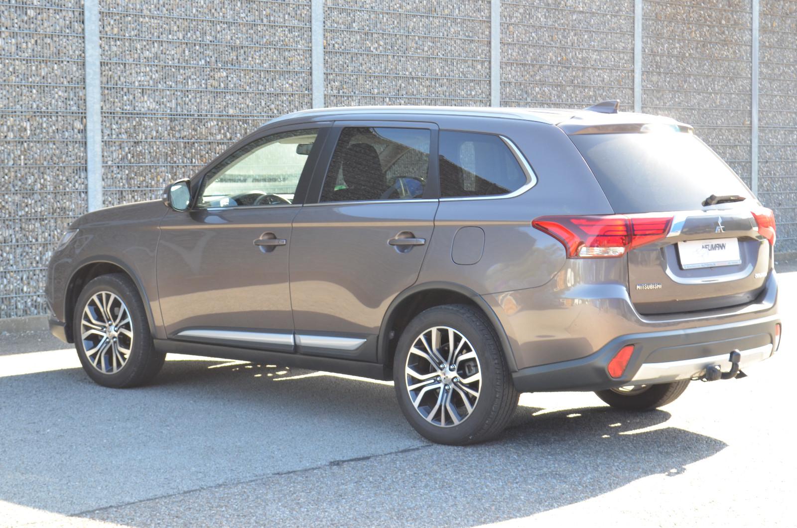 Mitsubishi Outlander 4WD*KLIMA*AHK*360CAM*CARPLAY*ANDROID