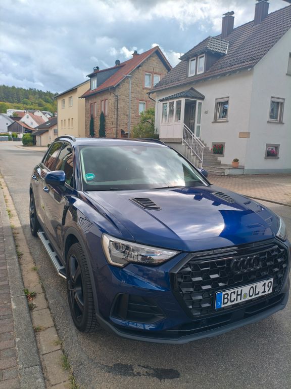 Image of Audi Q3