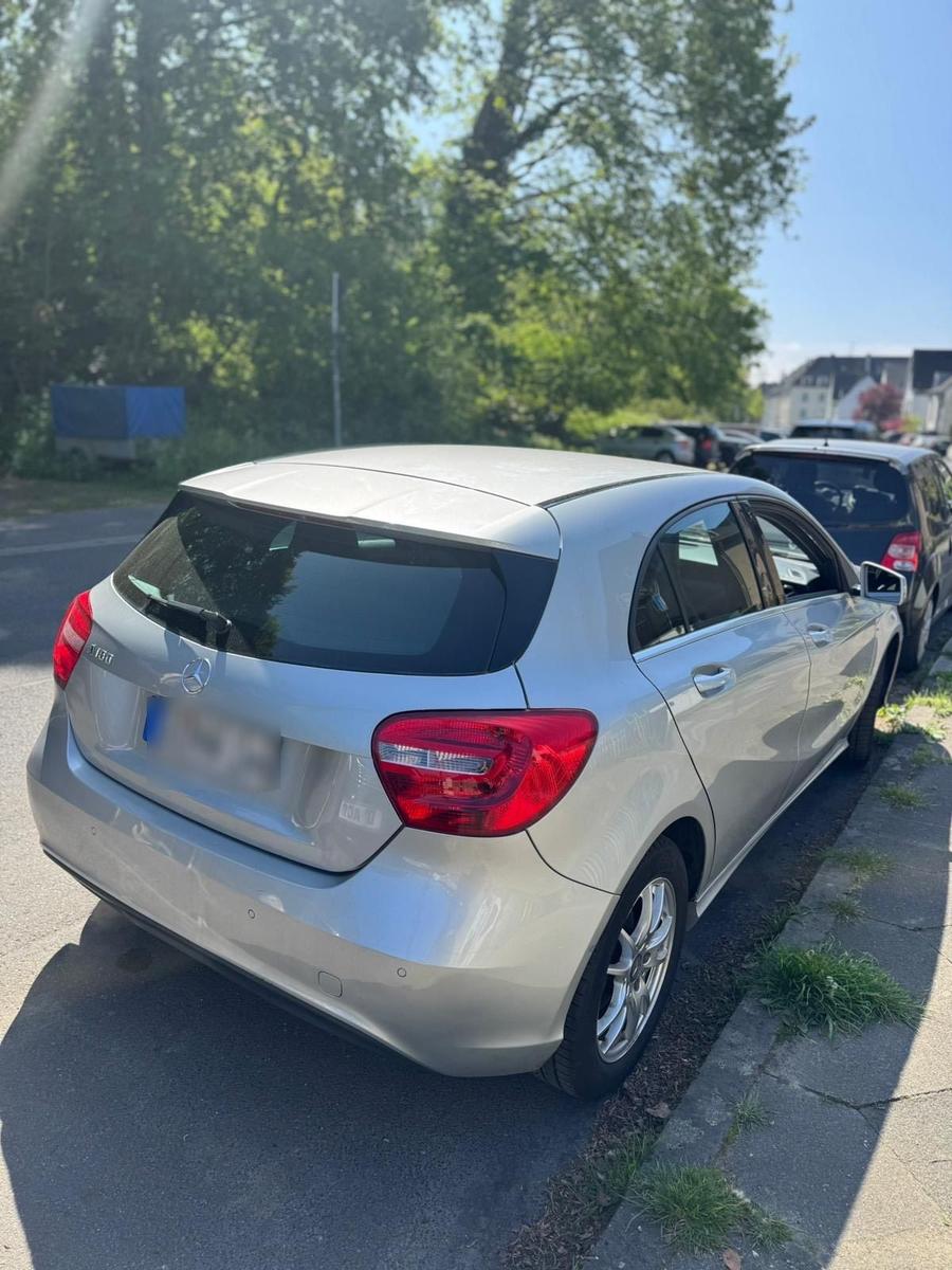 Mercedes-Benz A180 2013 — photo 6