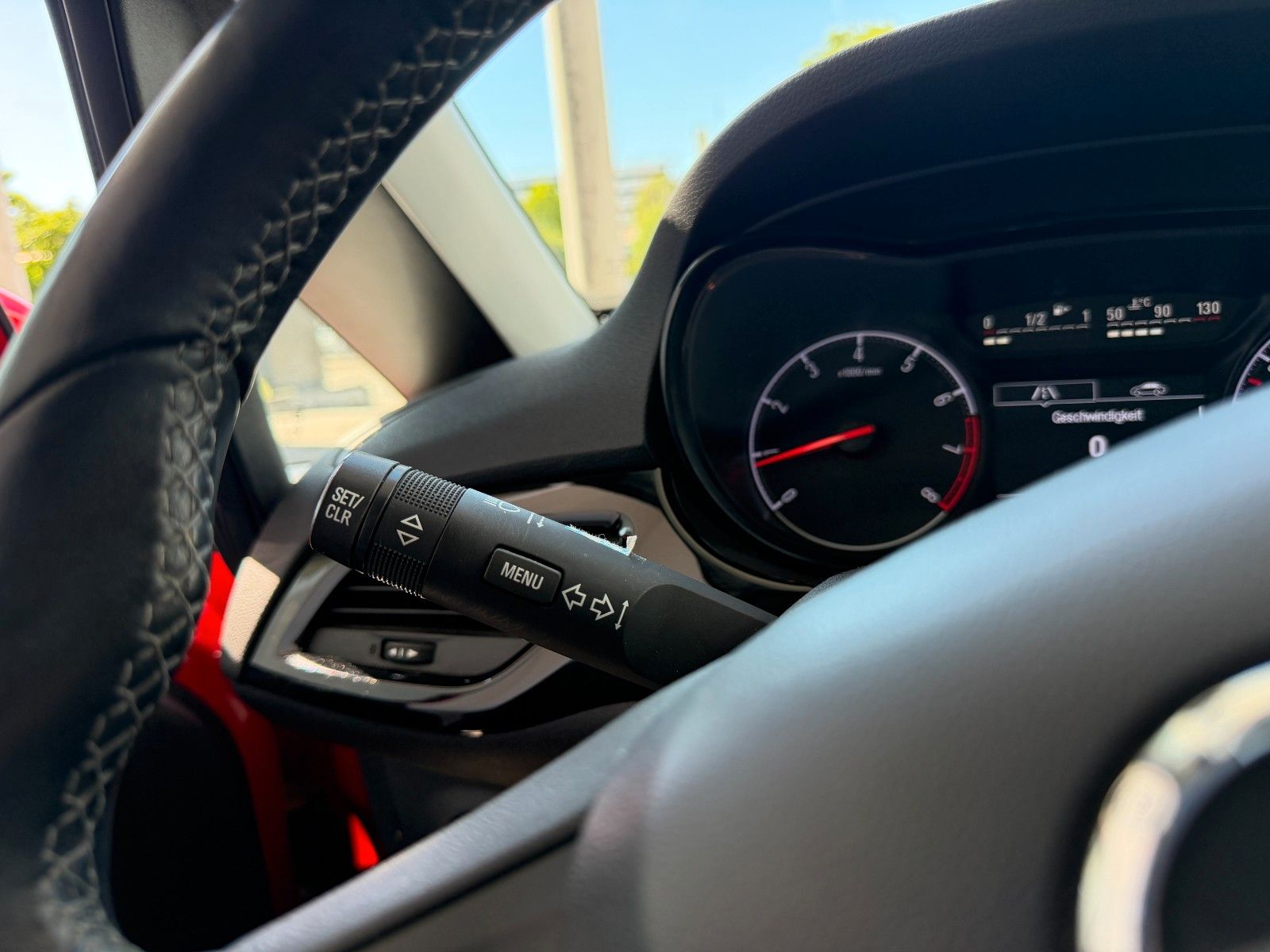 Fahrzeugabbildung Opel Corsa E Drive 90PS PDC/SHZ/LMR!