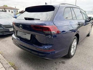 Volkswagen Golf - 6