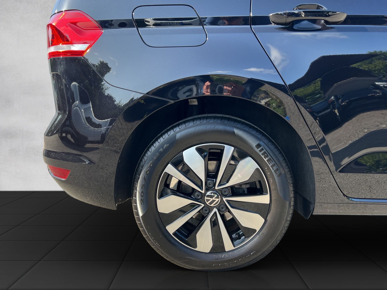 Touran Move 1.5 TSI*7-Sitzer*ACC*Klima*Navi