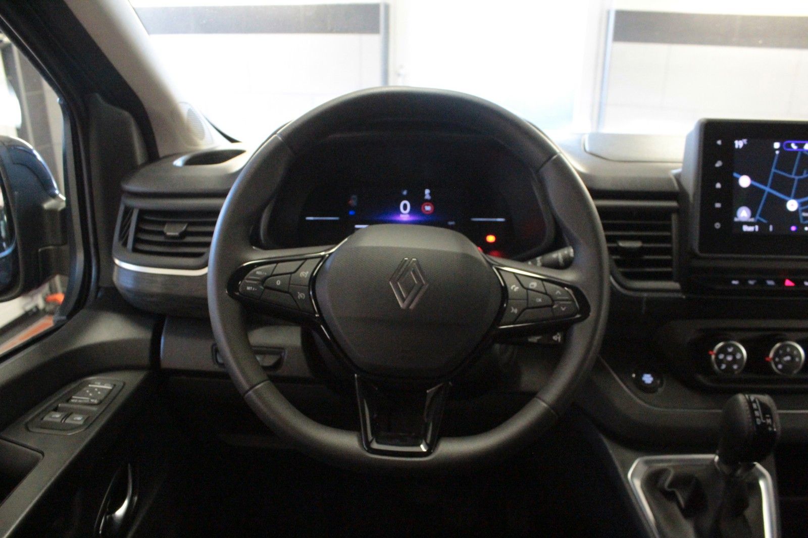 Fahrzeugabbildung Renault Trafic Grand dCi 150 EDC Evo*Automatik*8-Sitzer*