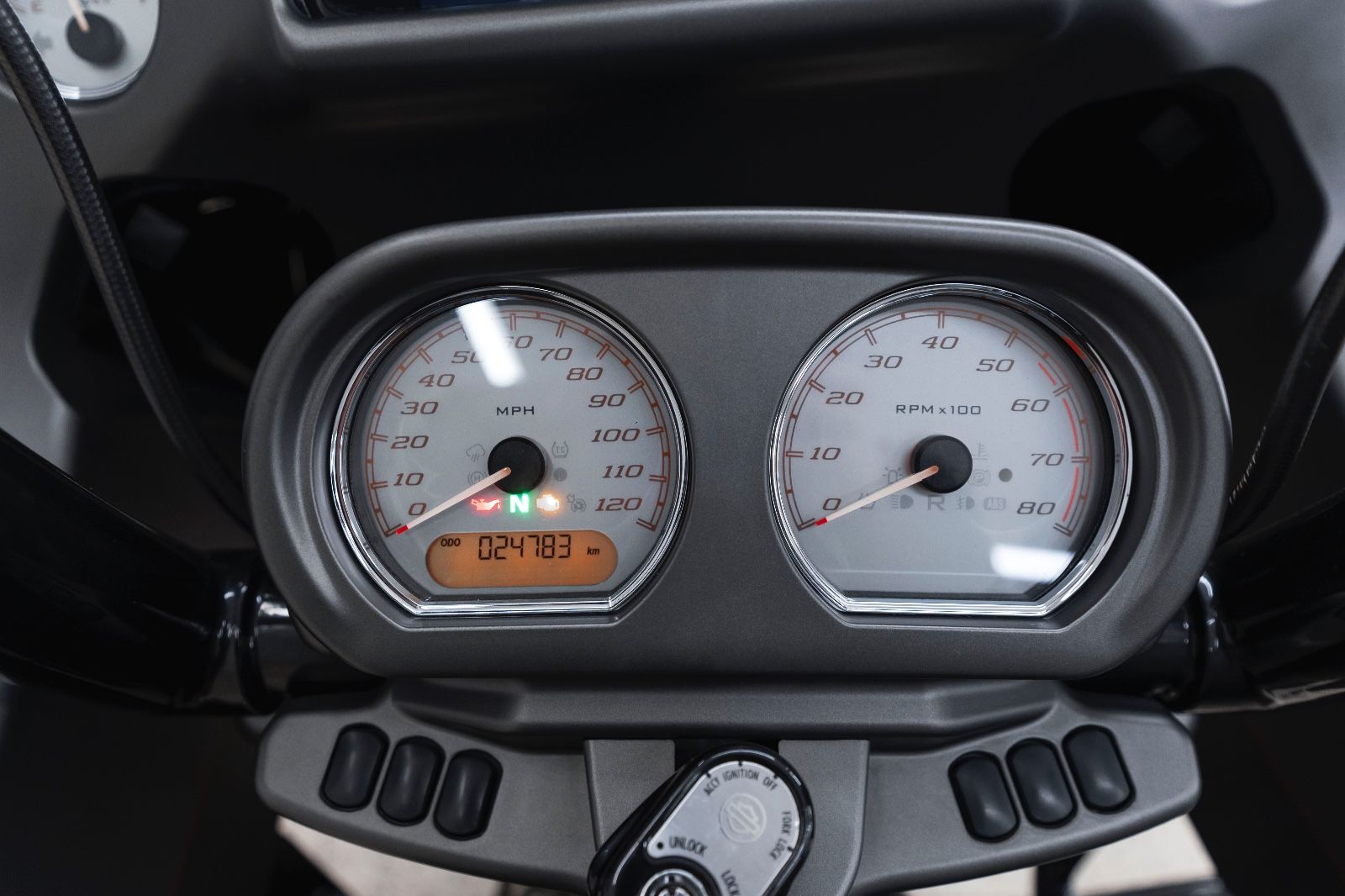 Fahrzeugabbildung Harley-Davidson FLTRX TOURING ROAD GLIDE