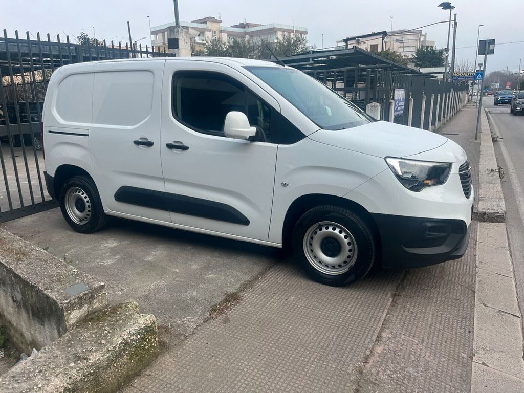 Image of Opel Combo