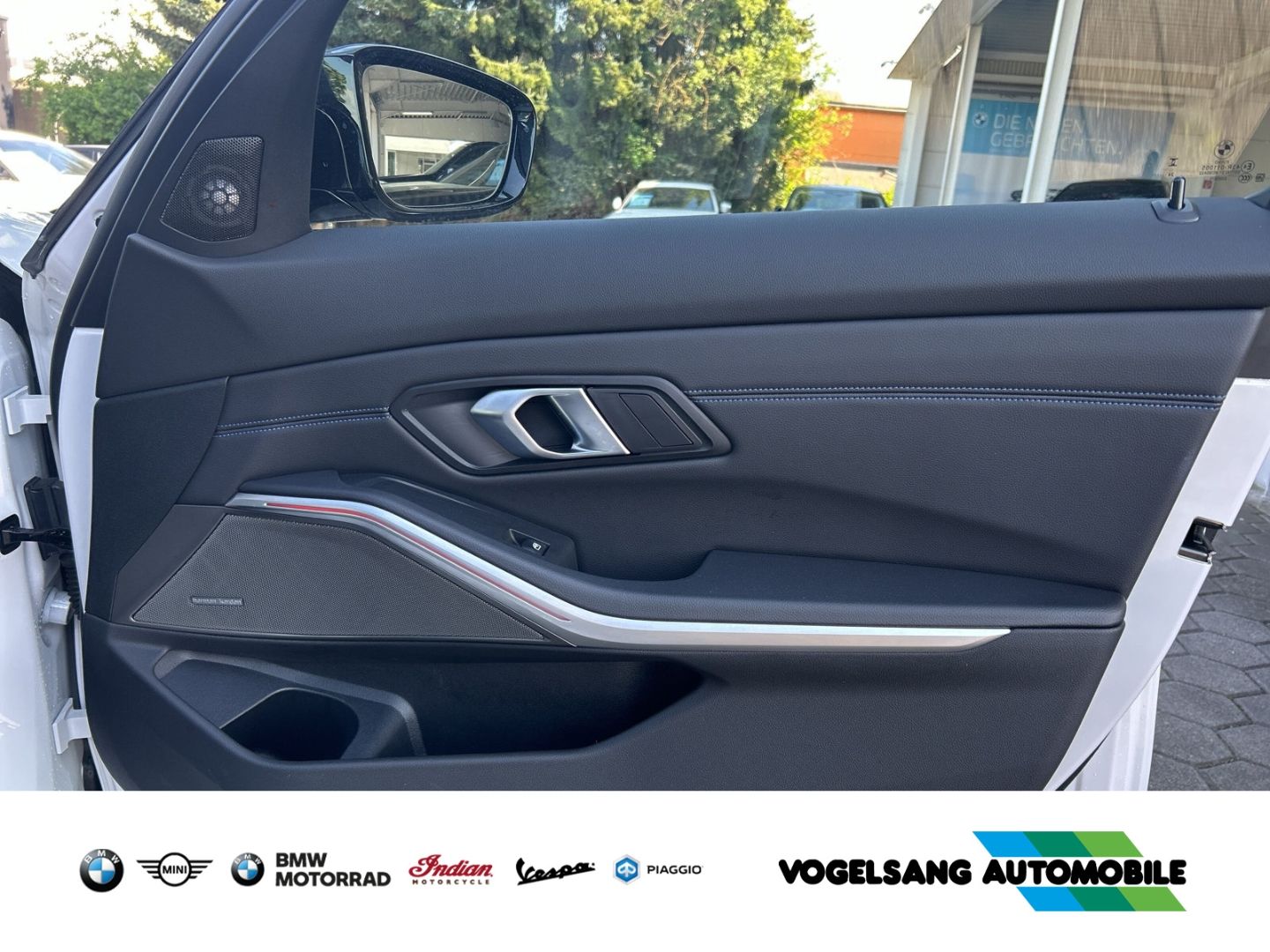 Fahrzeugabbildung BMW M340i xDriveTouring,Panodach,SurroundView,H&KSou