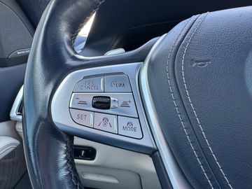 BMW X7 - 12