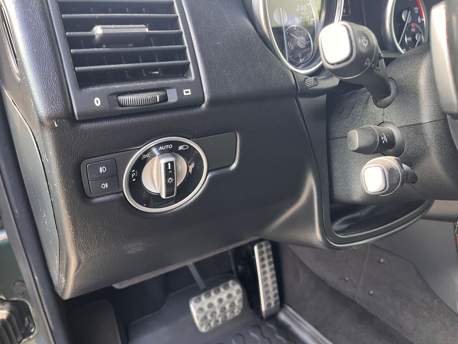 Fahrzeugabbildung Mercedes-Benz G 350 G Station G 350 BlueTec