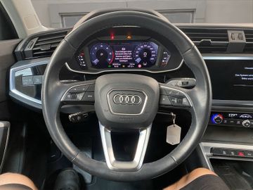 Audi Q3 - 11