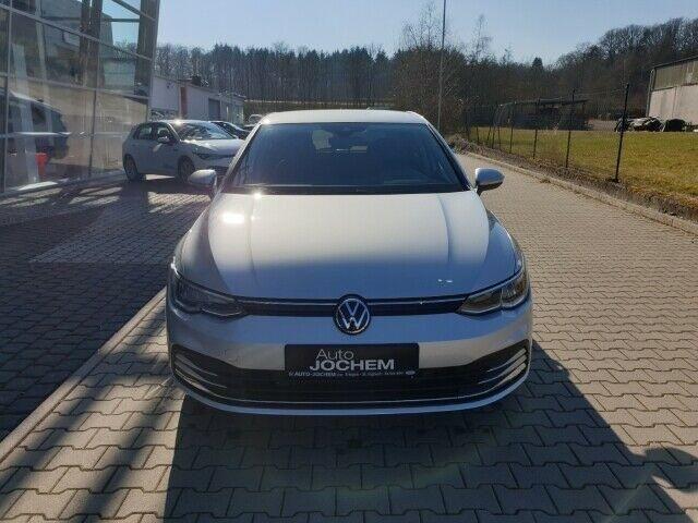 Volkswagen Golf VIII Active LED Navi ACC  Fernlichtass. Par
