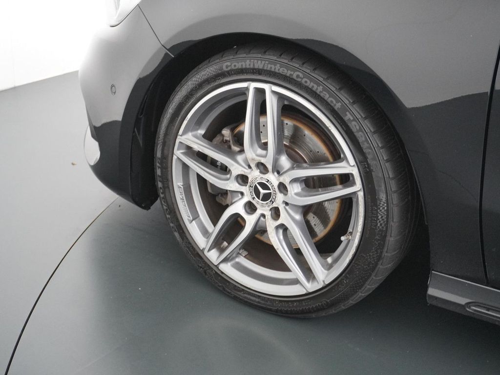 Mercedes-Benz A 220 d A45 Spoiler AMG Styling panorama dach si