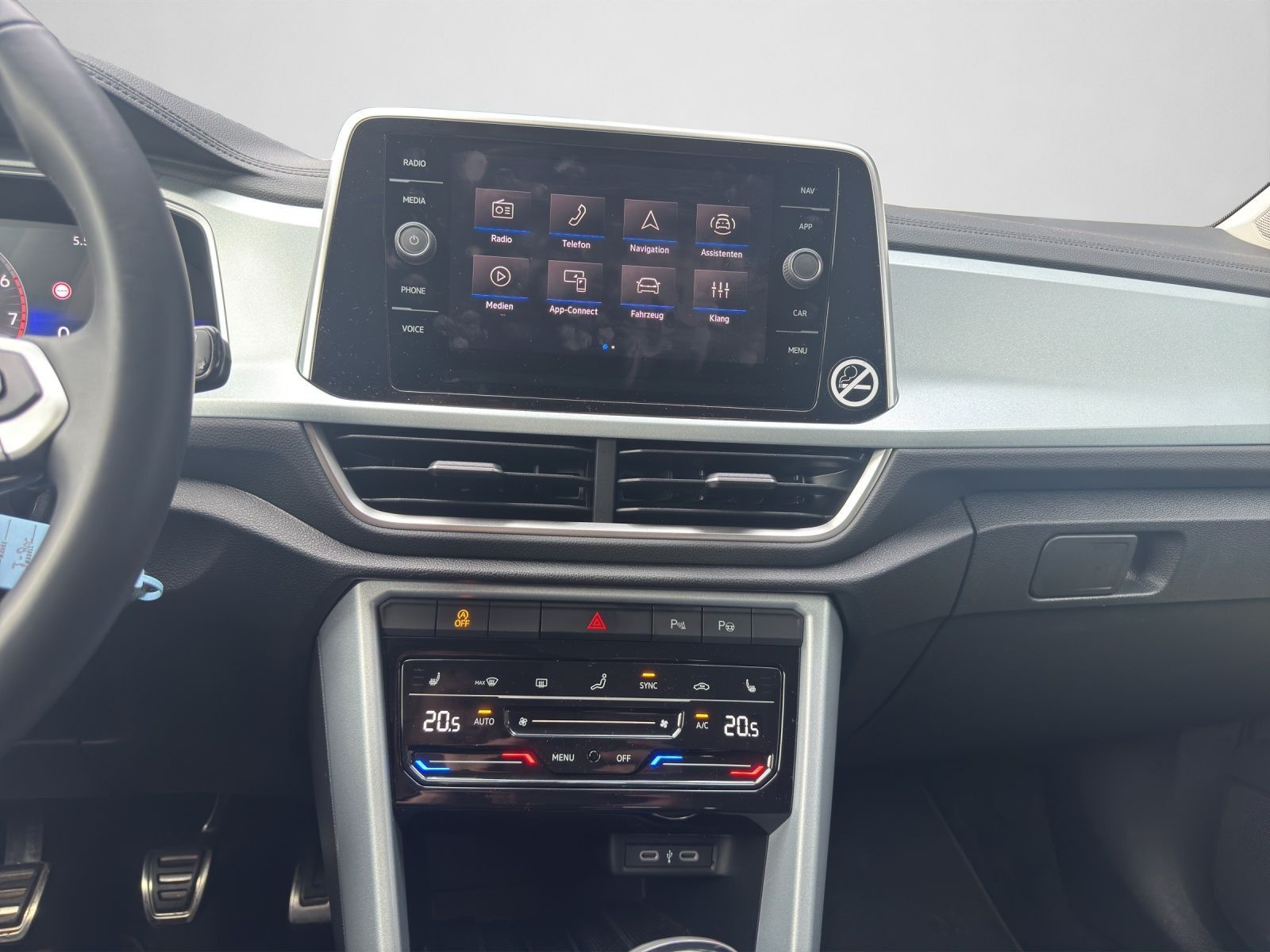 Volkswagen T-Roc - Bild 12