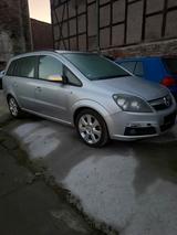 Opel  Zafira 1.9 tdi - Opel Zafira Gebrauchtwagen in Erfurt