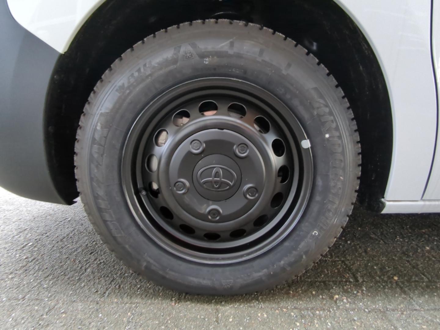 Toyota Proace L1 Pritschenaufbau Electric EV 50kWh 136 
