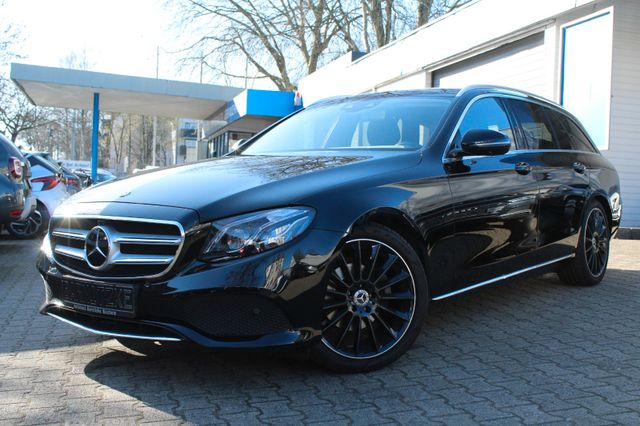 MERCEDES-BENZ E 220 d  T-Modell* LED* Multibeam* COMAND* 360°