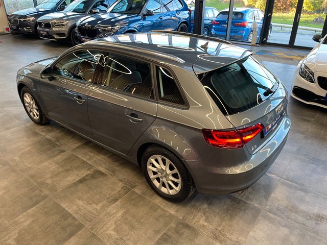 Audi A3 Sportback attraction ultra*2. Hand*Navi*Xenon