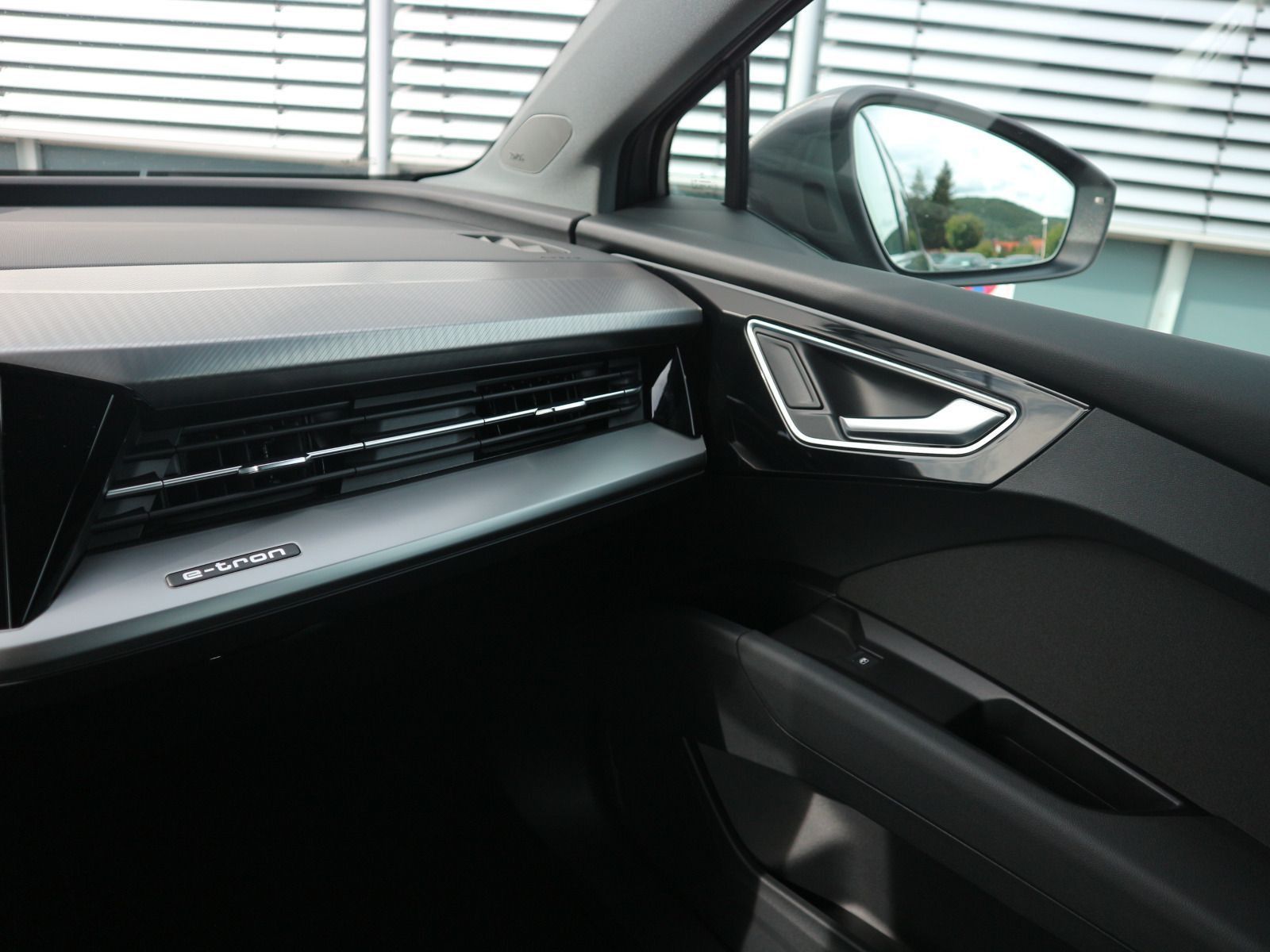 Audi Q4 e-tron - Bild 18
