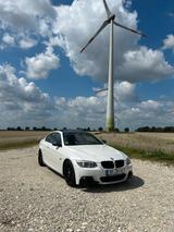 BMW E92 330i LCI M-Paket/Edition/Xenon/PDC - BMW 330 aus 2012: 330i